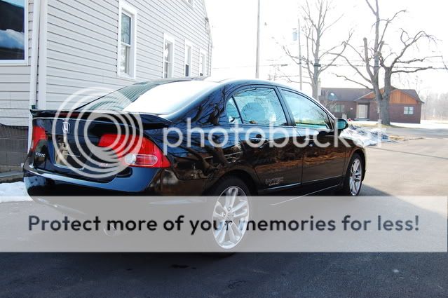 http://i553.photobucket.com/albums/jj385/JonnyKrud/DSC_2072.jpg