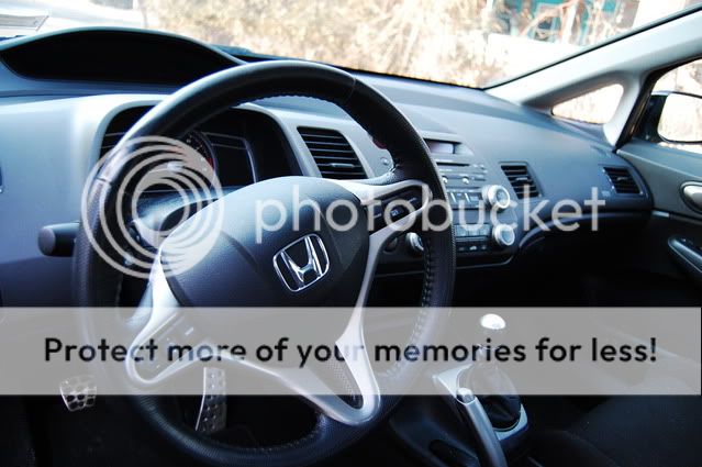 http://i553.photobucket.com/albums/jj385/JonnyKrud/DSC_2076.jpg