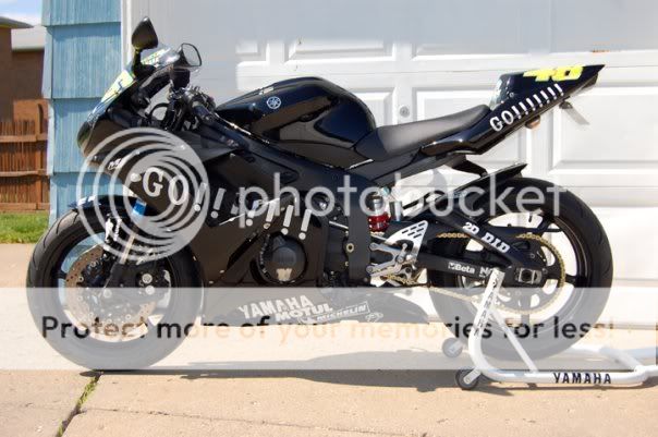 http://i553.photobucket.com/albums/jj385/JonnyKrud/n603309865_1720304_2574488.jpg